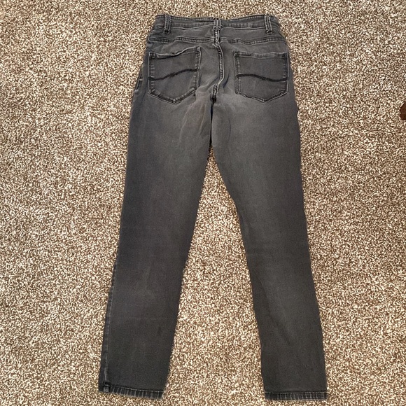 Black Jeans - Picture 2 of 4